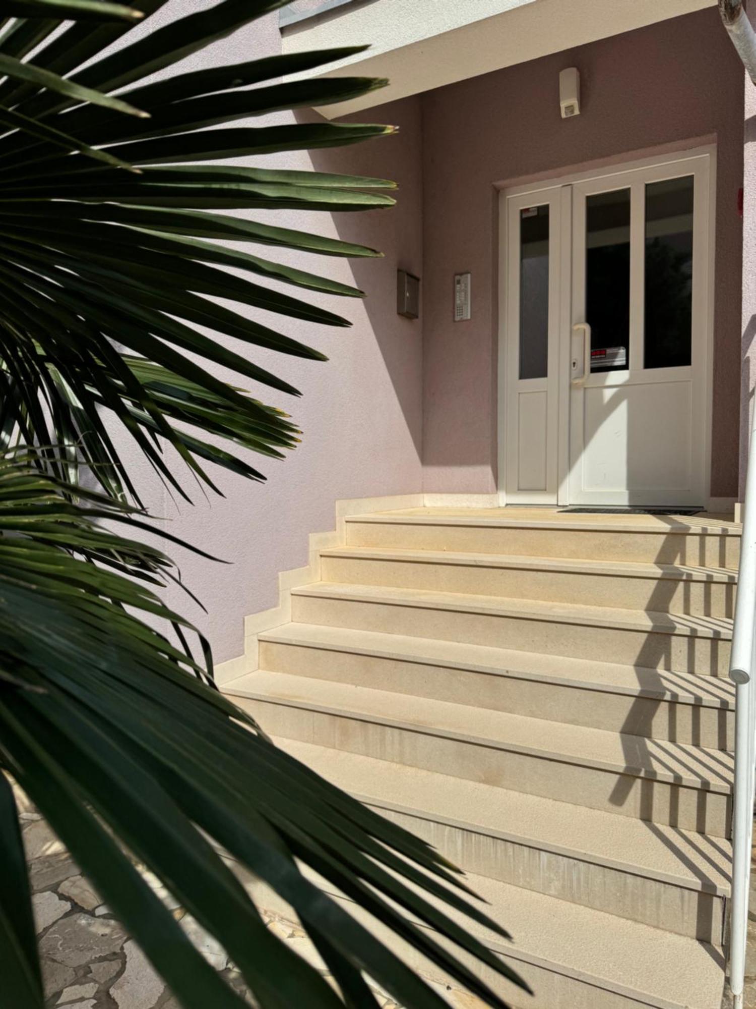 Apartmani Marija Klimno A Exterior foto